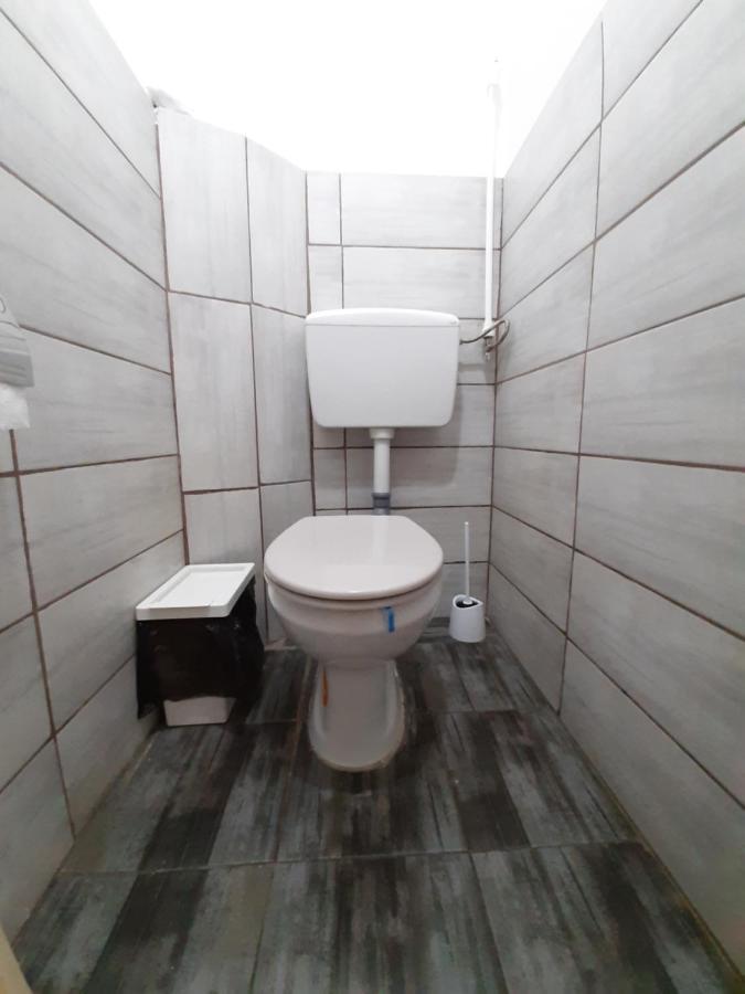 Four Rooms Apartment Central บูคาเรสต์ ภายนอก รูปภาพ